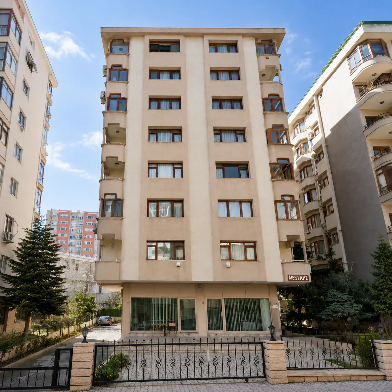 Karagöz 2 Apt.